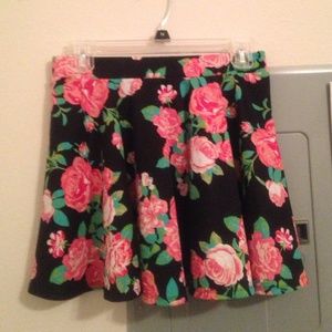 Super Cute Skater Skirt!!
