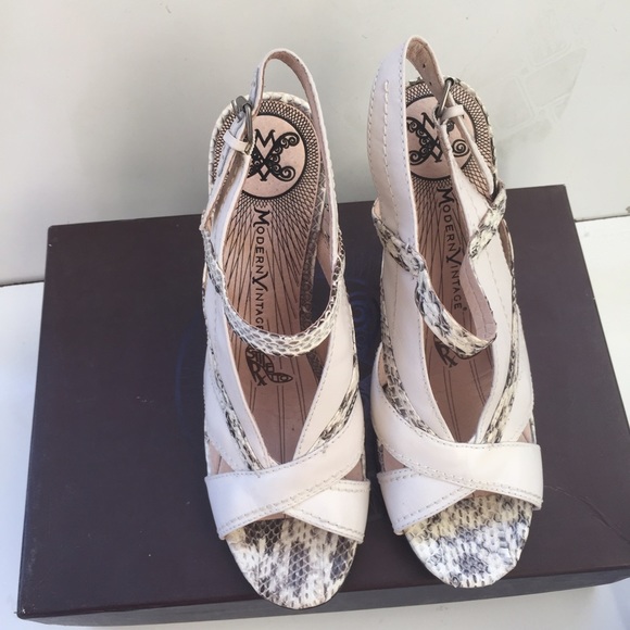 Modern Vintage Taryn Python heels sz 8.5 new - Picture 4 of 4