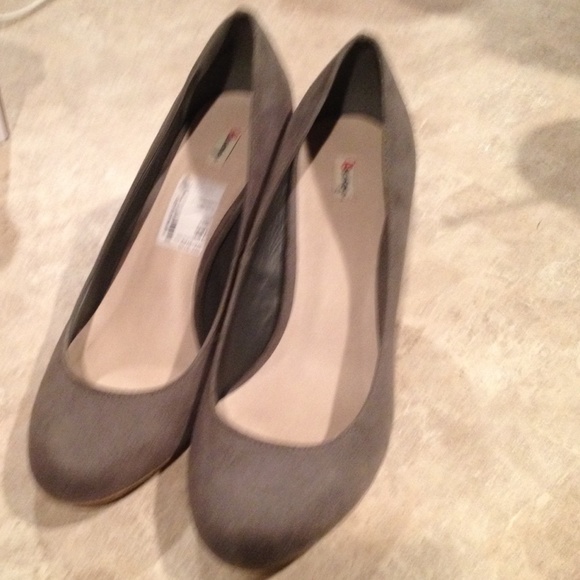Grey suede heels