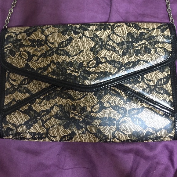 Aldo clutch