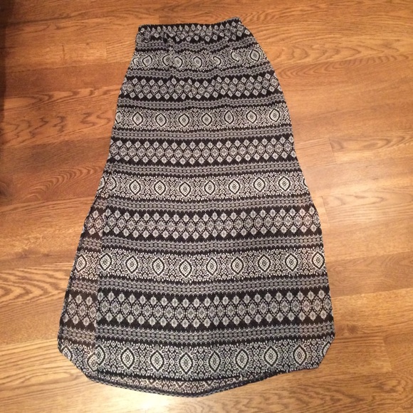 Tribal Print Maxi Skirt
