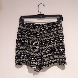 Tribal Flowy Short