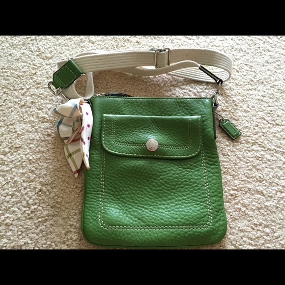 Green crossbody Coach bag w/bow