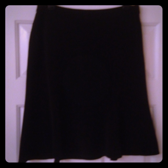 White House Black Market Skirt