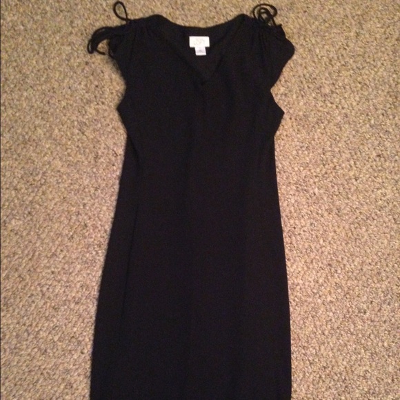 Ann Taylor Little Black Dress (6)