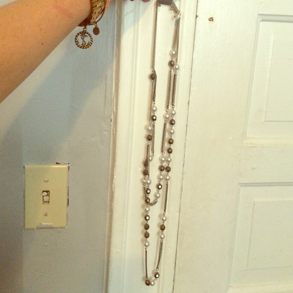 Long pear chained necklace