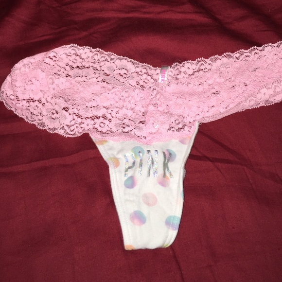 36c VS bra with matching thong - Picture 3 of 4