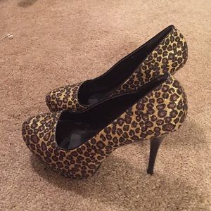 Leopard heels