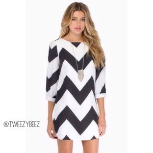 • CHEVRON DRESS •