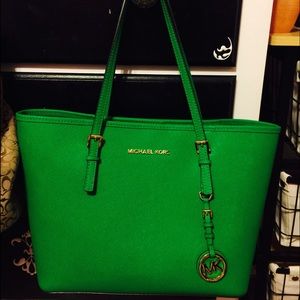 Michael Kors Jet Set Medium Green Leather purse