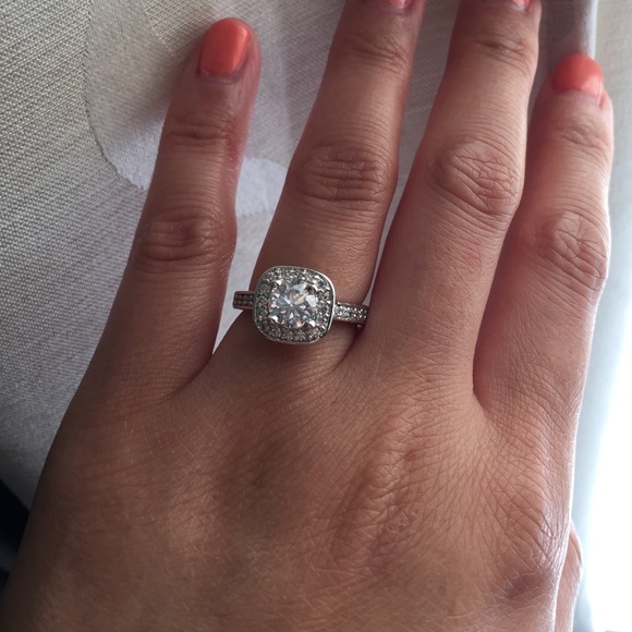 Sterling silver AAA+ vintage ring