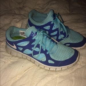 Blue nike free runs