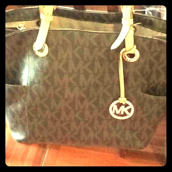 Michael Kors bag