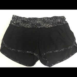 lululemon speed shorts - black size 2