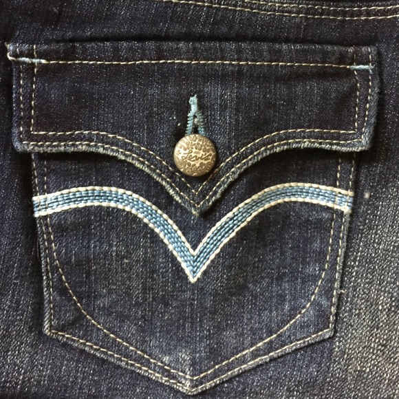 Levi's Jeans Denim Shorts - Picture 3 of 3