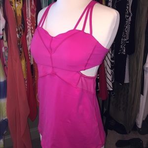 Lululemon Top NWOT Size 4 Sold Out