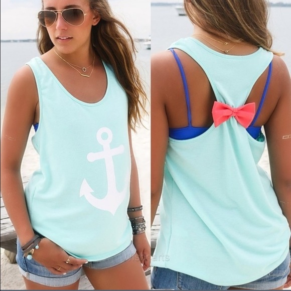 Very cute anchor tank top with a bow on the back