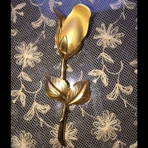 ⬇️Vintage Golden Rose Pin