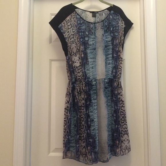 Snake print Aqua dress!