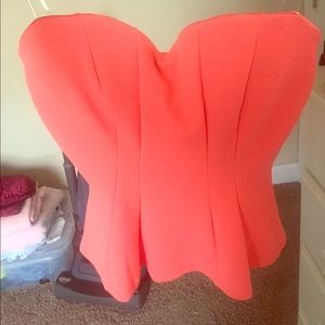 NWOT padded sweetheart top tube top
