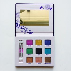 Urban Decay Deluxe Shadow Box