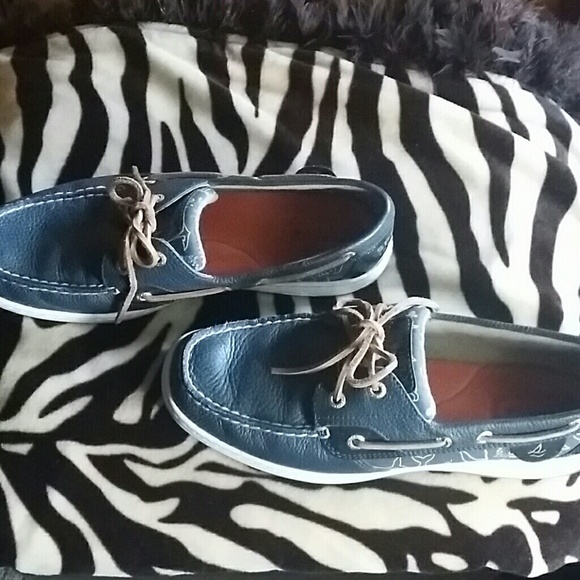 Blue sperry's - Picture 2 of 2