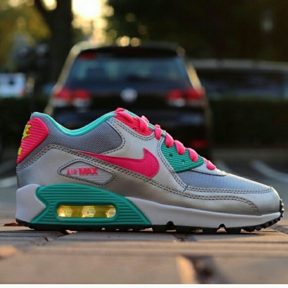 Nike Shoes - NWOT  NEVER WORN MOVING TO FLORIDA