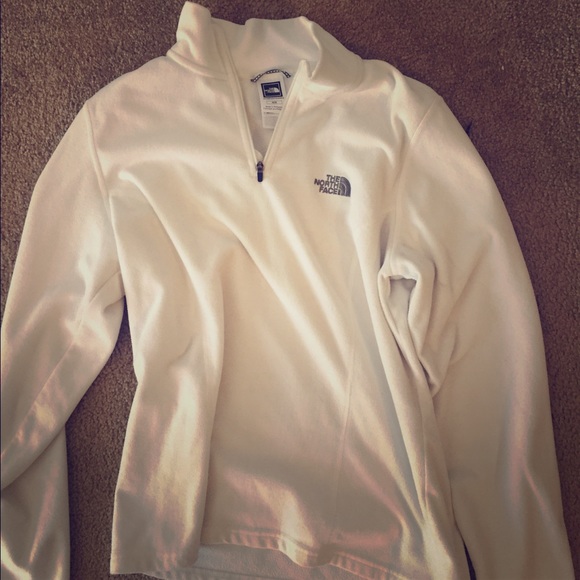 White North Face quarter zip! Perfect condition