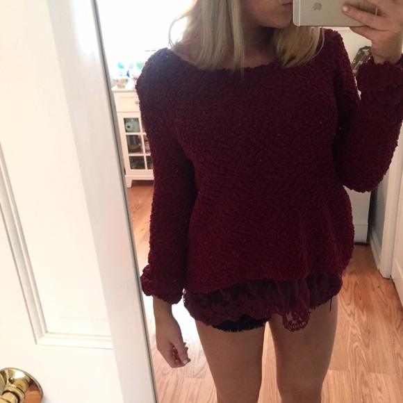 LF Comfy Maroon Sweater with lace on the bottom - Picture 2 of 3