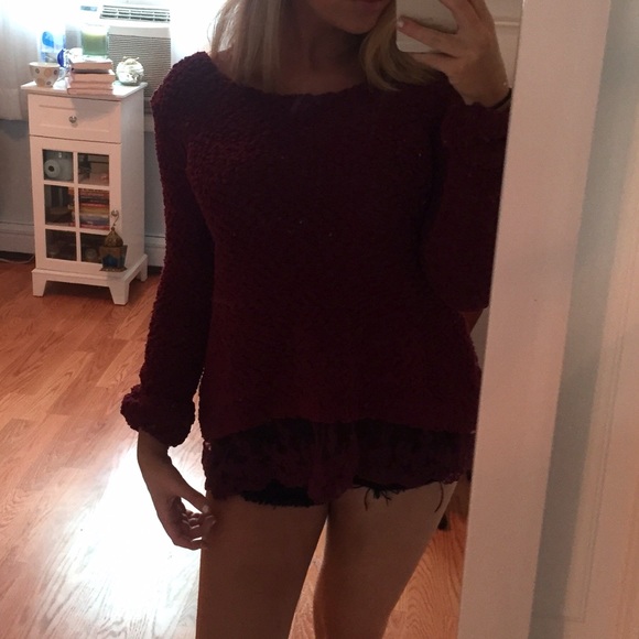 LF Comfy Maroon Sweater with lace on the bottom - Picture 3 of 3