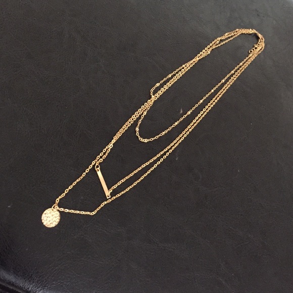 Gold layer necklace