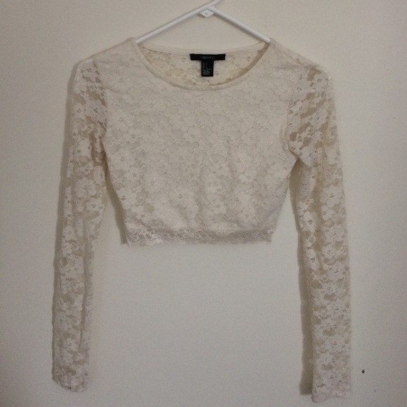 Lacey Cream Crop Top Size Small