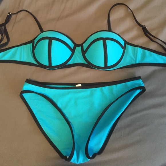 Triangl dupe bikini