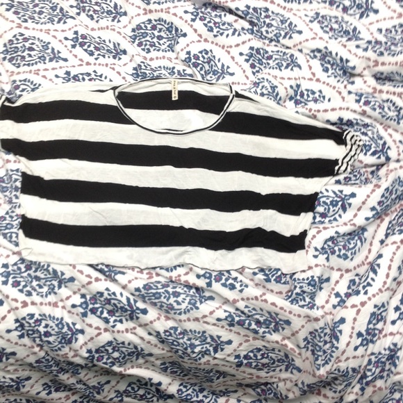 LF loose fitting top