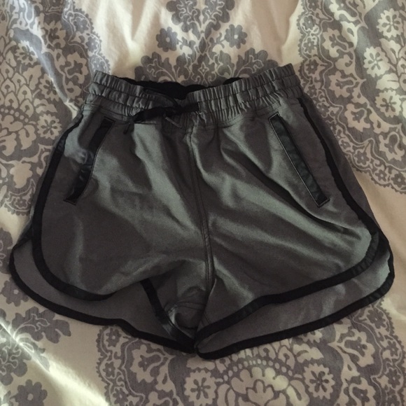 Grey Lululemon 'Run: Speed Short' Athletic Shorts.