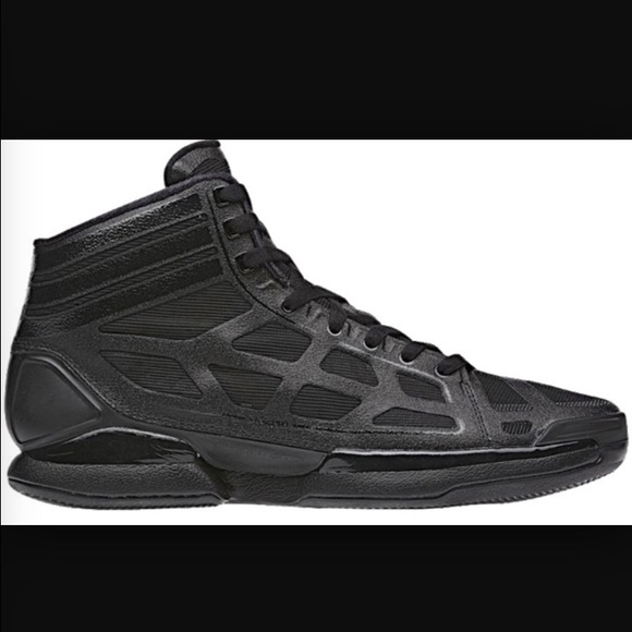 Men's basketball sneaker