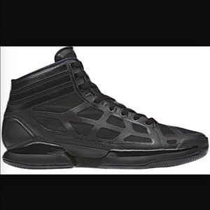 Men's basketball sneaker