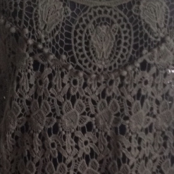 !!!SOLD!!!Beautiful Handcrafted Crochet Tunic - Picture 2 of 4