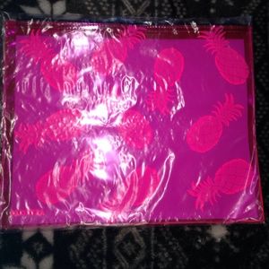 Nip samudra pineapple pouch