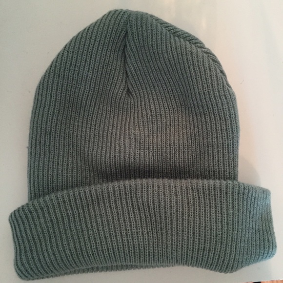 Urban Outfitters beanie! - Picture 3 of 3