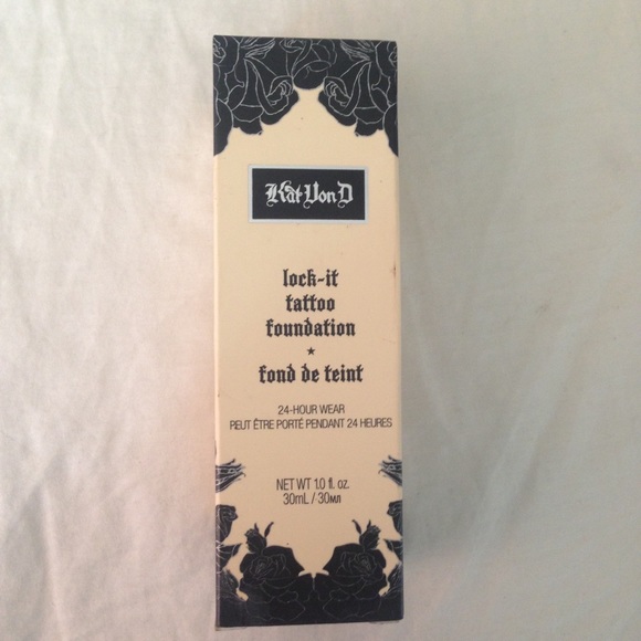 ON HOLD🚨Kat Von D  Lock it Tattoo Foundation