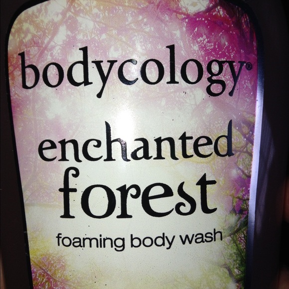 Bodycology Foaming Body Wash - Picture 2 of 3