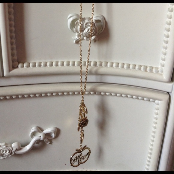 Gold Apple Bottoms Long Lecklace - Picture 1 of 4