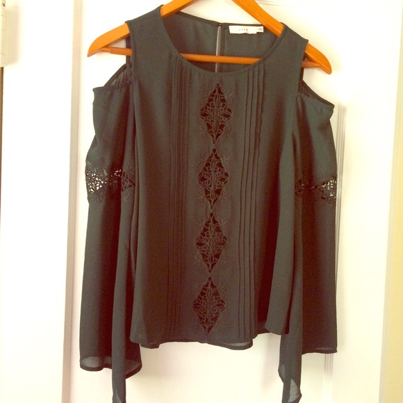 Chiffon Emerald Green Cutout Shoulders Boho Top