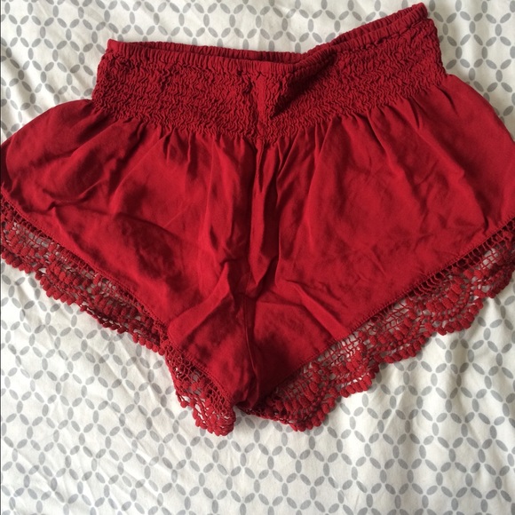 CUTE CHEEKY SHORTS