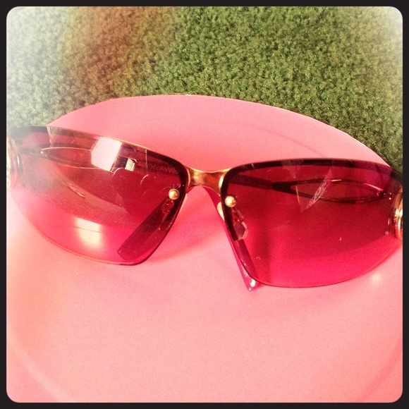 Chic Purple Tint Sunglasses - Picture 1 of 4
