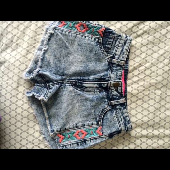 Tribal shorts