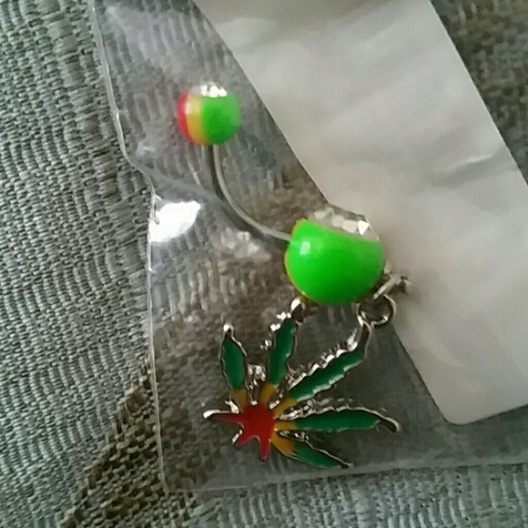 Jamican belly ring