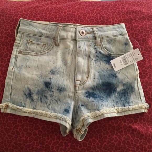 Super High Rise Shorts - Picture 1 of 3