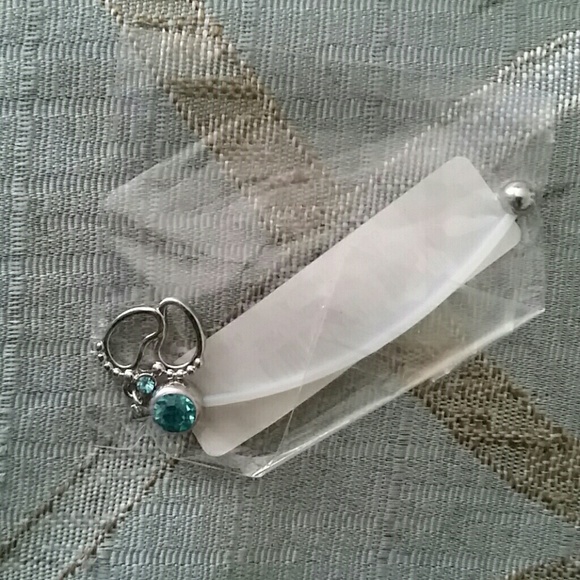 Footprint belly ring
